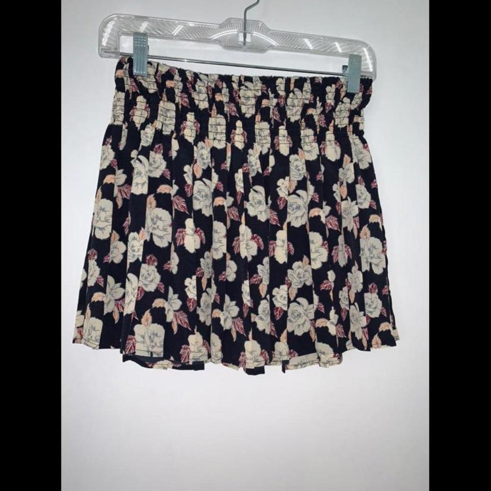 Forever 21 Floral Skirt Size XS